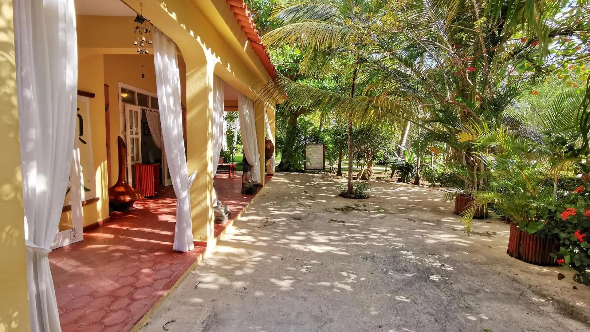 Hotell Tropical Village Playa Los Corales Punta Cana